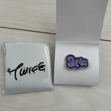 TWICE 랜덤 핀 배지 SANA