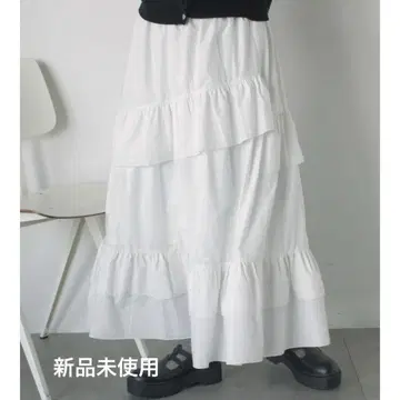에카 소포 프릴 티어드 스커트 화이트 미사용 새상품