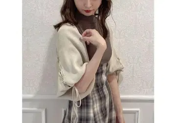 레이스업 숏 볼레로 다즈린
