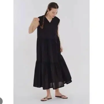 yori V넥 티어드 컷 티셔츠 원피스