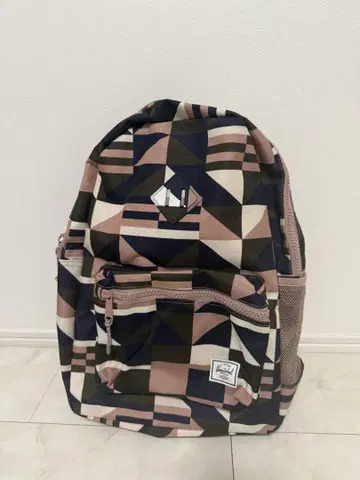 Herschel 기하학 패턴 백팩