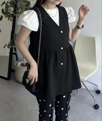 펄 버튼 V 넥 페플럼 베스트 프로즈 베일 M
