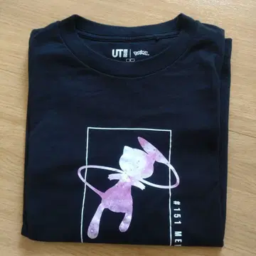 유니클로 뮤우 티셔츠