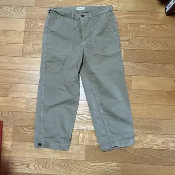 D.M.G. 베이지 치노 팬츠 S 사이즈