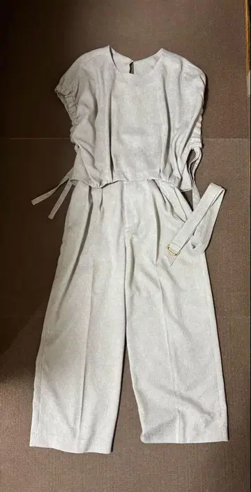 루니 블라우스와 팬츠 셋업