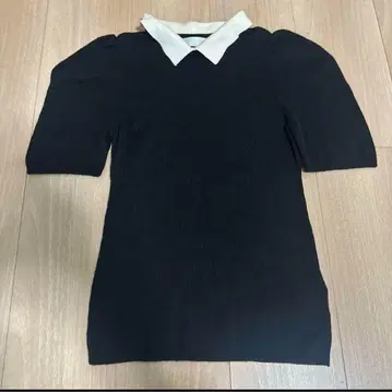 셀포드 반팔 카라 부착 니트