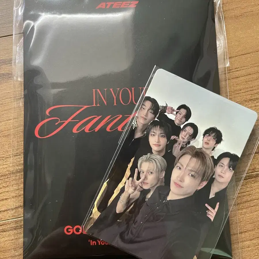 ATEEZ | 에이티즈 Ateez San unreleased sign polaroid