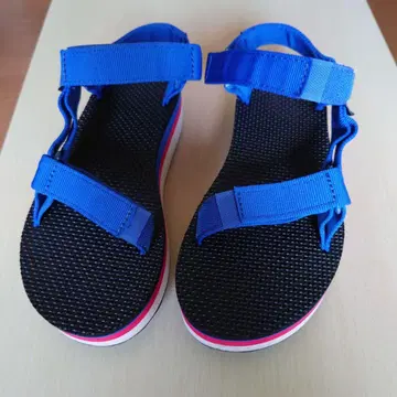 Teva 통굽 샌들 24cm