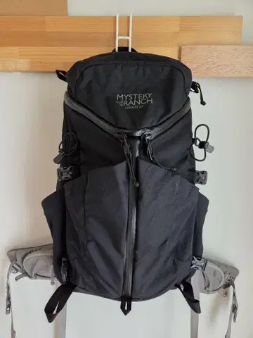 MYSTERY RANCH 블랙 백팩 25L