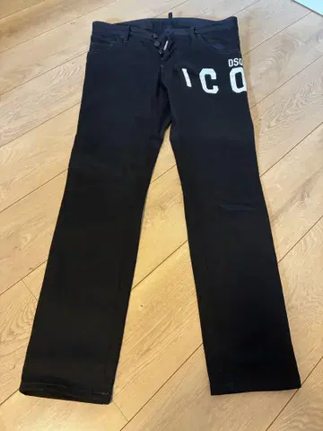 디스퀘어드 44 DSQUARED2 ICON 블랙 데님 팬츠