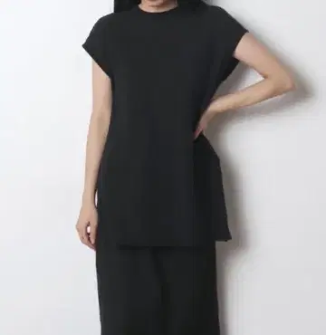 블랙 셋업 프릴 스커트