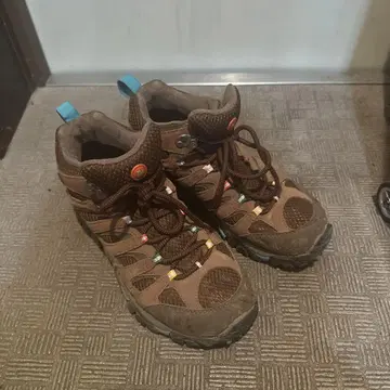 Merrell 트레킹 슈즈 5.5 US 하자품