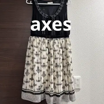 axes 프릴이 많은 2톤 원피스