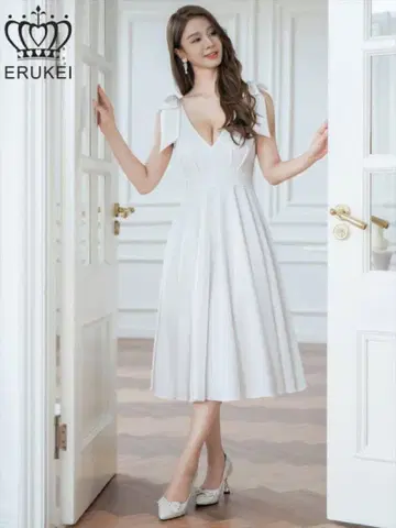 ERUKEI 화이트 V넥 플레어 드레스
