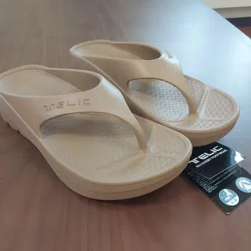 TELIC 베이지 플립플랍