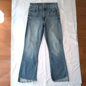 MOTHER INSIDER CROP STEP FRAY 마더 데님 27