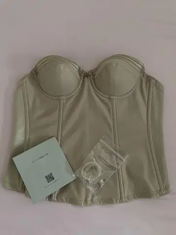 새상품급 브라이덜 이너 뷔스티에 베이지 B70