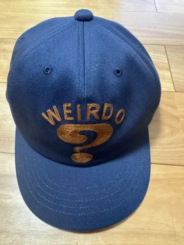 WEIRDO 캡