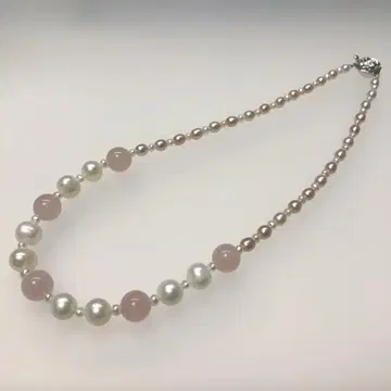 SV 로즈 쿼츠와 펄 목걸이