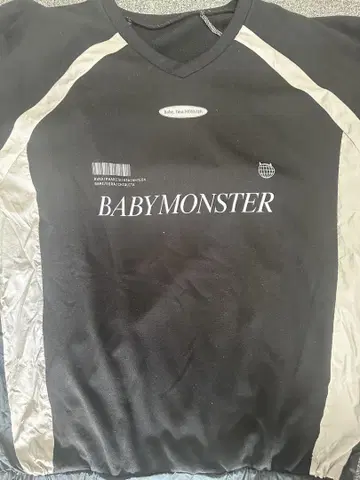 BABYMONSTER 팝업 맨투맨 L