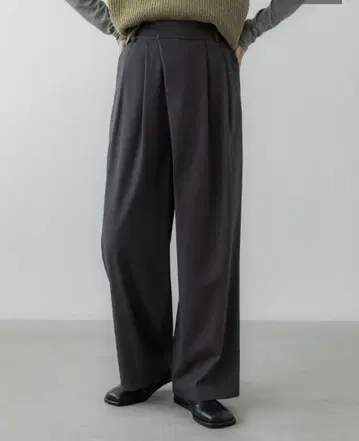 crewre 비대칭 투 턱 팬츠 size2 차콜 그레이
