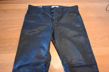 블랙 데님 팬츠 버튼 플라이