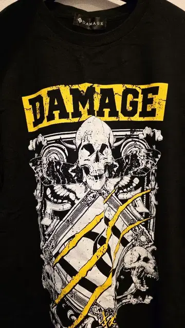 흠집 DAMAGE 티셔츠