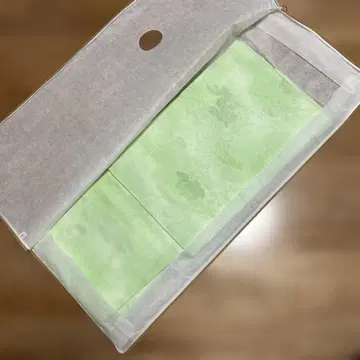 옅은 그린 컬러 꽃 무늬 이로무지 기모노
