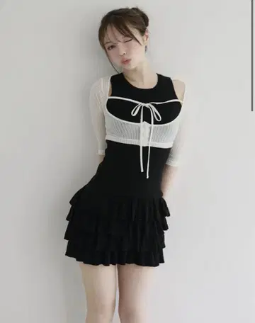앤드메리 소피아 프릴 세트 드레스 블랙
