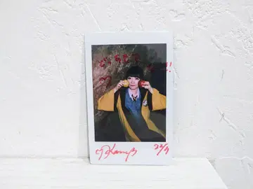 나나니지 카와세 시 친필 사인 폴라로이드 B
