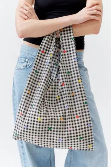 미사용 새상품 BAGGU 깅엄 체크 하트 무늬 에코백 스탠다드