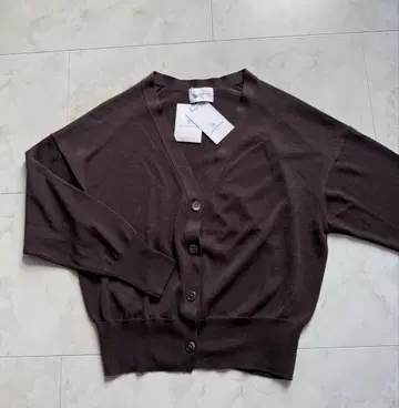 미사용품 UNITED ARROWS 긴팔 가디건 다크 브라운