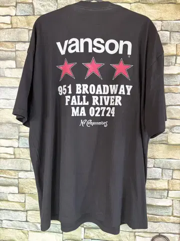 VANSON 로고 마크 티셔츠