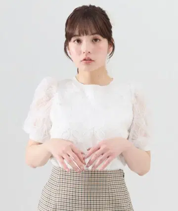 플라워 튤 도킹 니트 탑