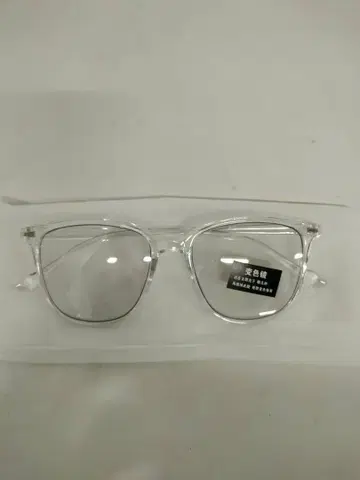클리어 프레임 변색 렌즈 안경