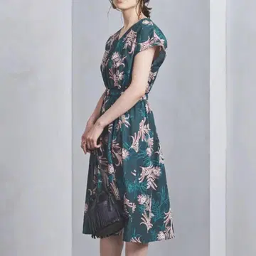 UNITED ARROWS 보타니컬 프린트 원피스 그린 새상품급
