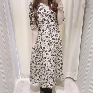 꽃무늬 퍼프 슬리브 롱 원피스