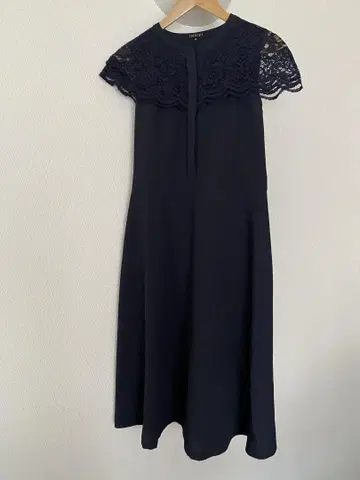INDIVI 네이비 레이스 소매 원피스 38 사이즈