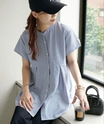 허리 절개 블라우스 네이비