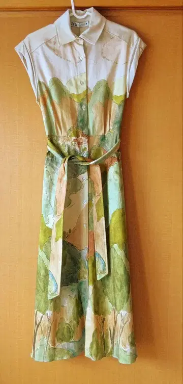 새상품 자라 풍경화 프린트 슬리브리스 원피스 XS