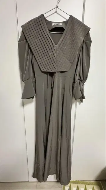 snidel 스나이델 세일러 카라 롱 원피스 그레이