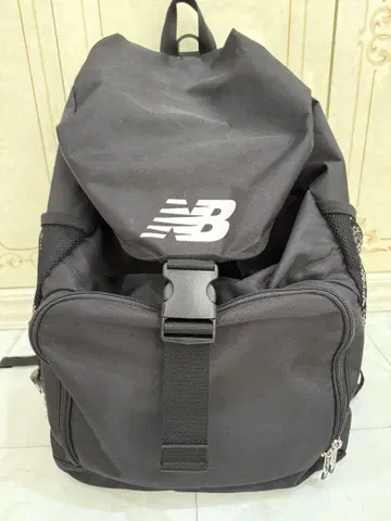 뉴발란스 백팩 백팩