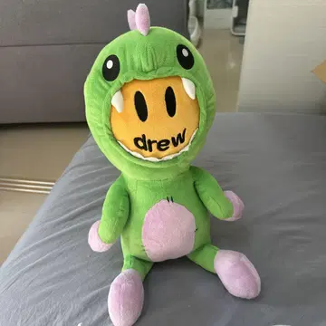drew house 봉제 인형