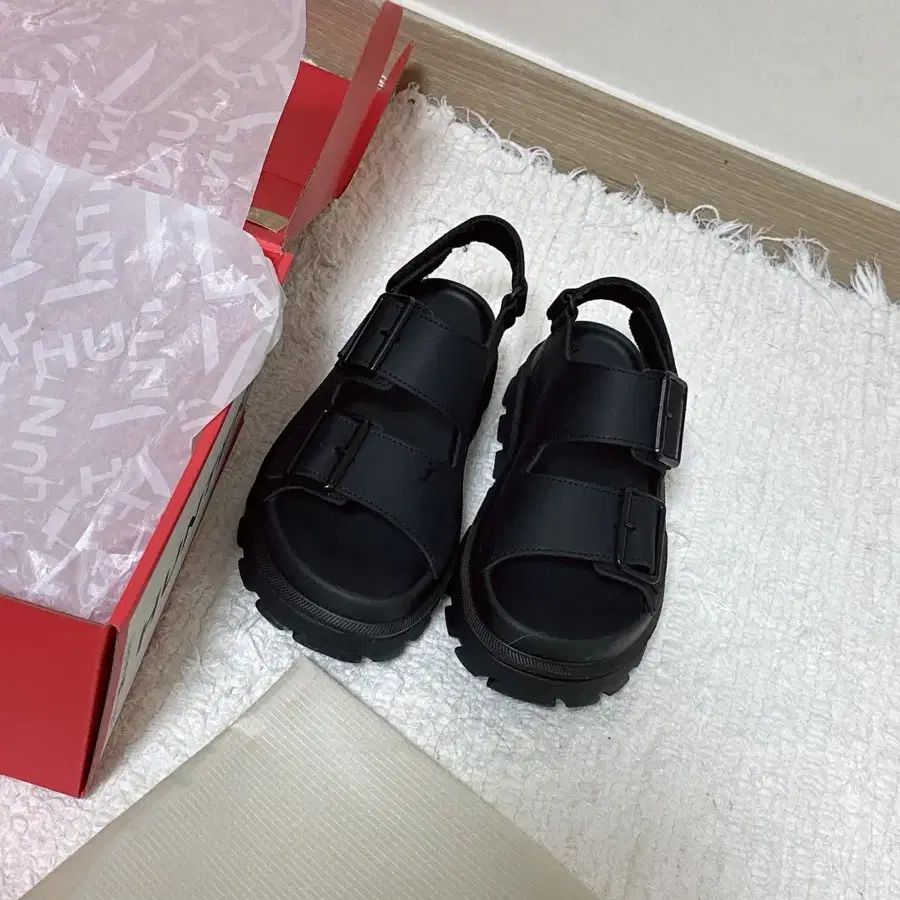 【HUNTER】LIGHT ALGAE FOAM WEBBING PLATFORM SANDAL【未入荷】 HUNTER☆(w) Light Algae Foam Webbing Platform Sandal 22-25cm