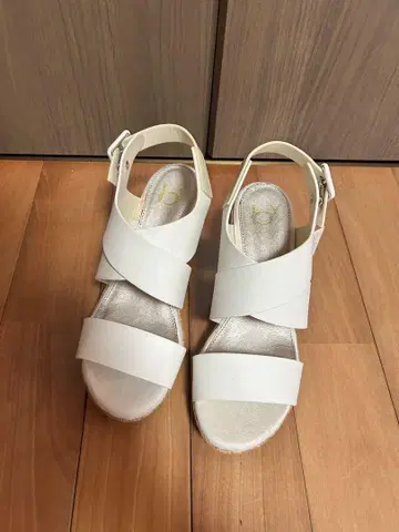 키다리 아저씨 샌들