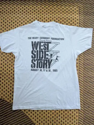 Hanes 80s West Side Story 티셔츠 빈티지