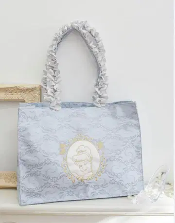 Maison de FLEUR Cinderella/스퀘어 토트백