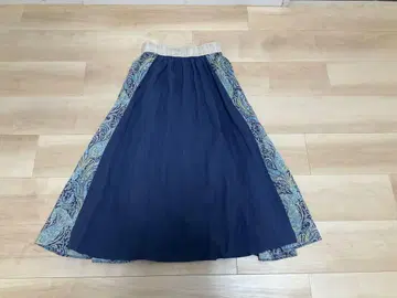 LIBERTY FABRICS 플레어 롱 스커트