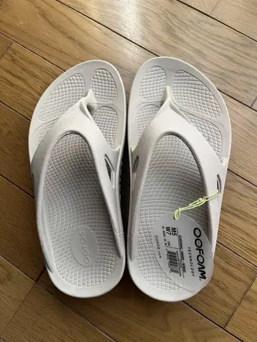 OOFOS OORIGINAL 샌들