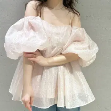 릴리 브라운 3way 시어 자카드 페플럼 블라우스 핑크 한정 컬러